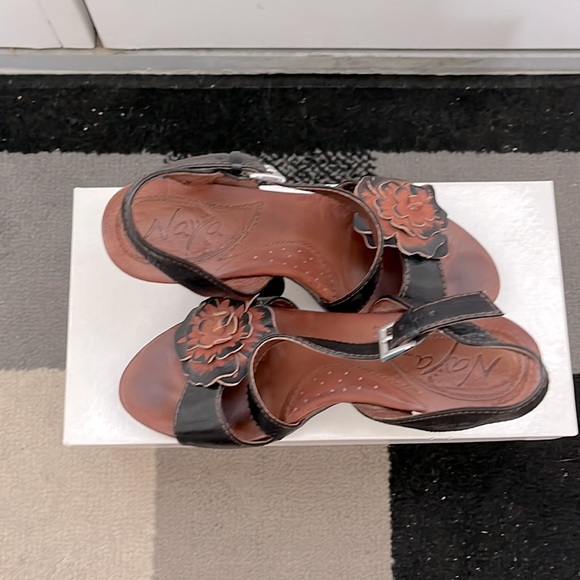 Summer Sandals for sale - Picture 2 of 3